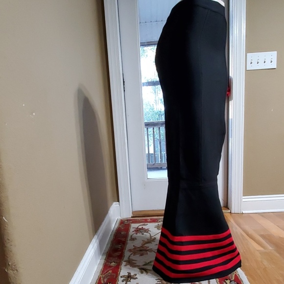 Two piece Body Con outfit ( Skirt & Top ) - Picture 5 of 8